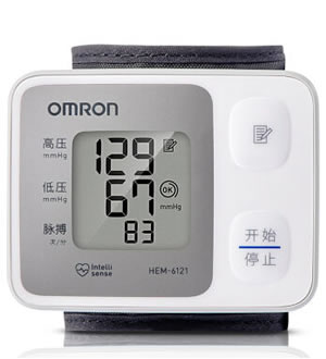 OMRON电子血压计（手腕式） （已下架）-小巧易操作